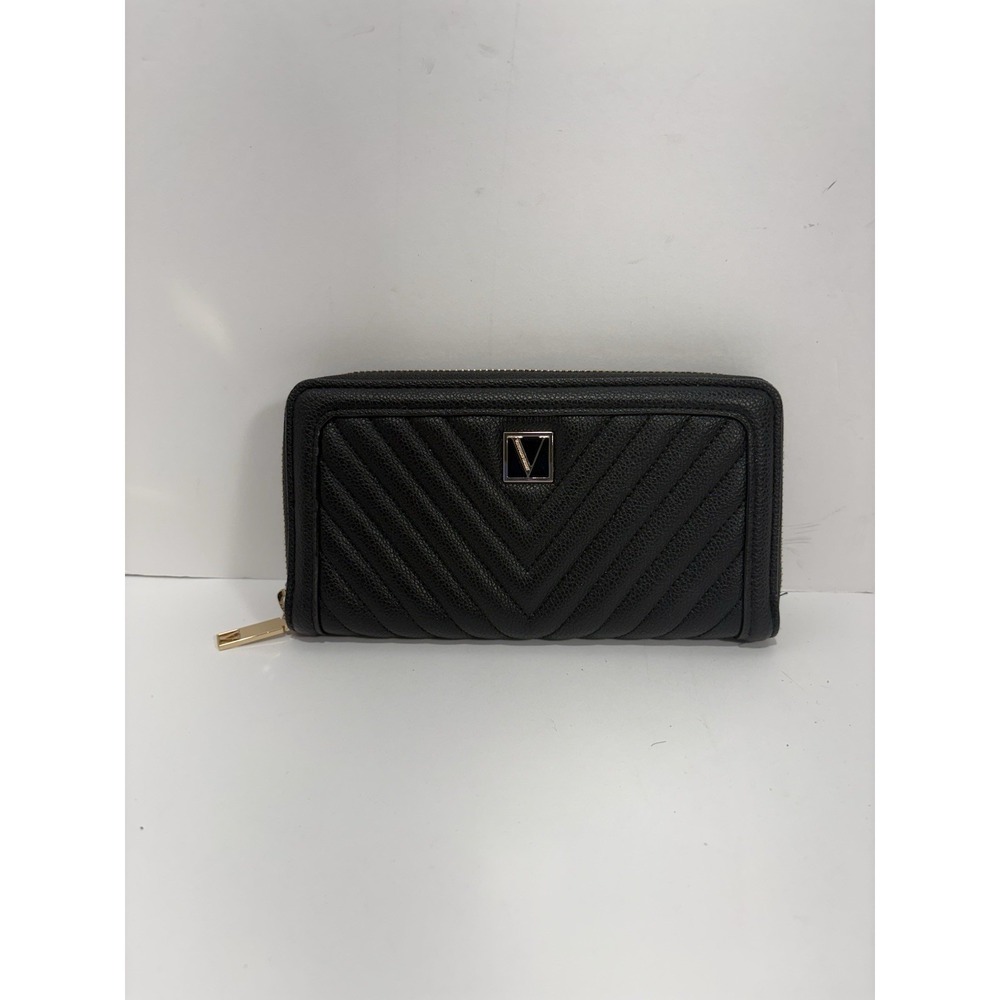 Victoria's Secret Black Large Wallet Full Zip Around Quilted